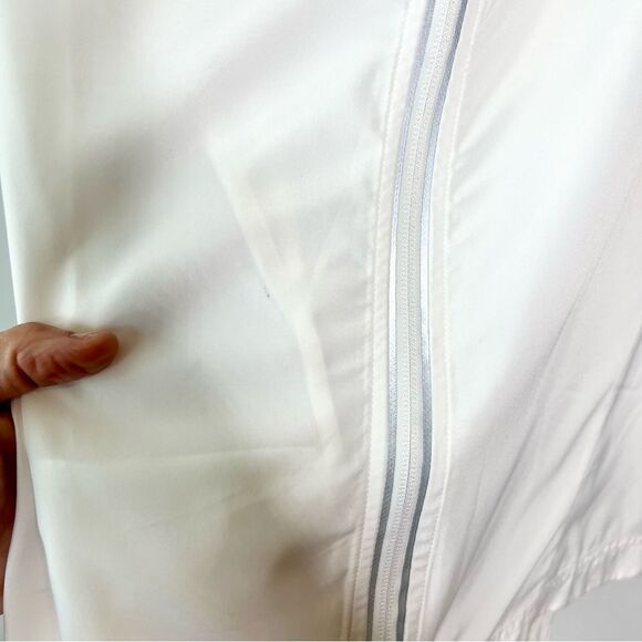 2XU Women’s L Lightweight Cycling Vest - Picture 12 of 12